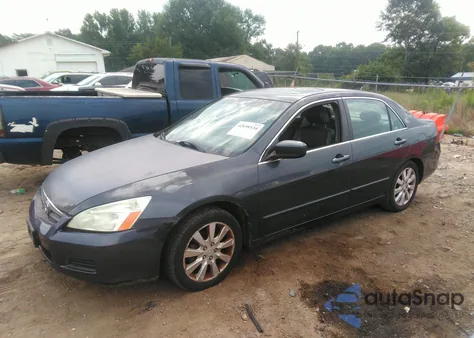 2006 Honda Accord 3.0 Ex из США, поврежденный, VIN 1HGCM66526A047459